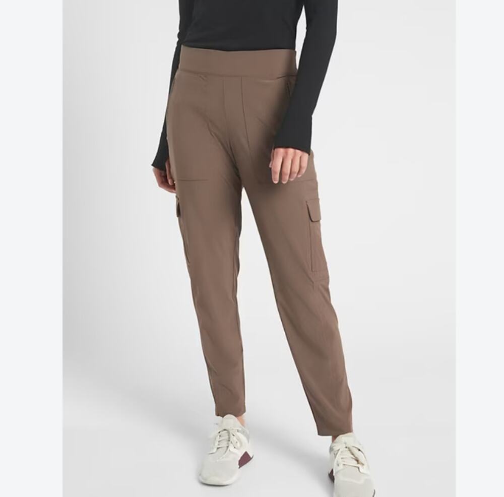 Athleta Chelsea Cargo Lined Athleisure Jogger Pants Women’s Size 4